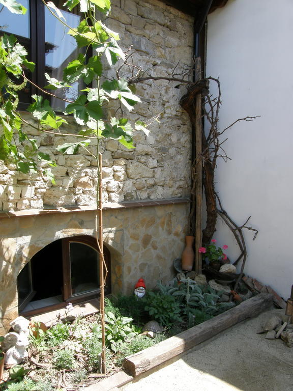 Emona Guest House Nesebar Ngoại thất bức ảnh